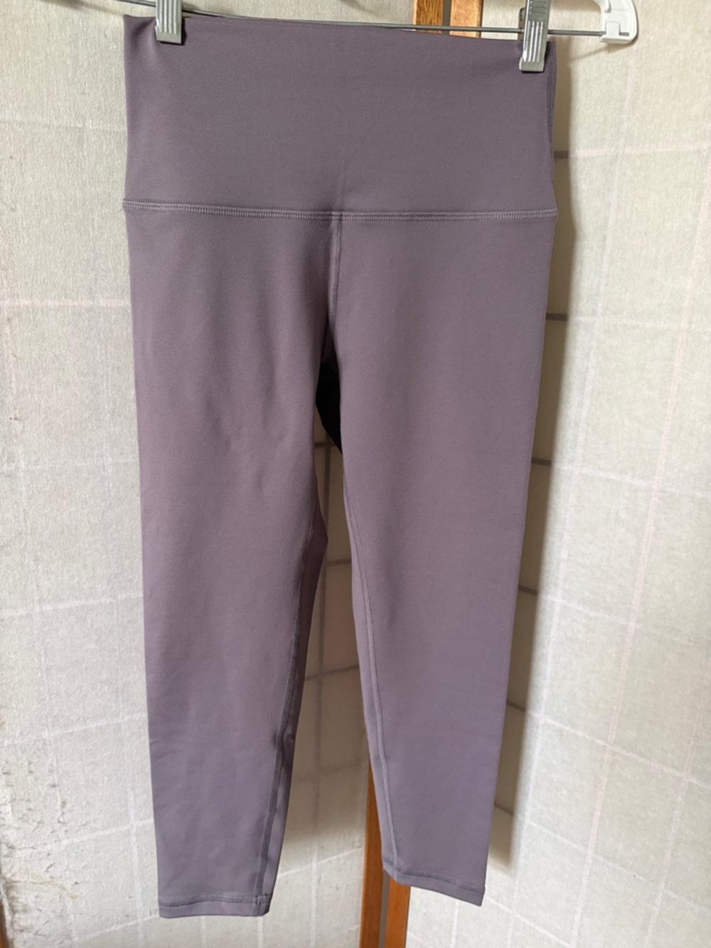 Fleo High Waisted Cropped Gray Leggings Sz M
